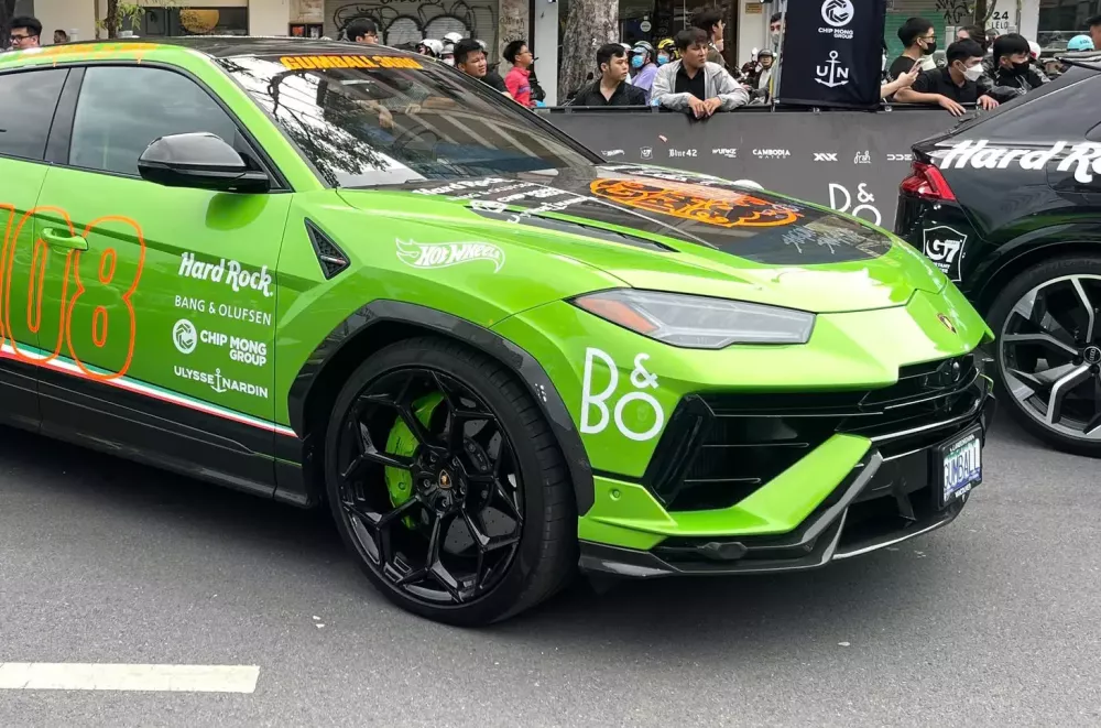 "Fan cuồng" đích thực của Gumball 3000 2024 đây rồi: Biển số định danh luôn tên hành trình siêu xe lớn nhất thế giới- Ảnh 7.