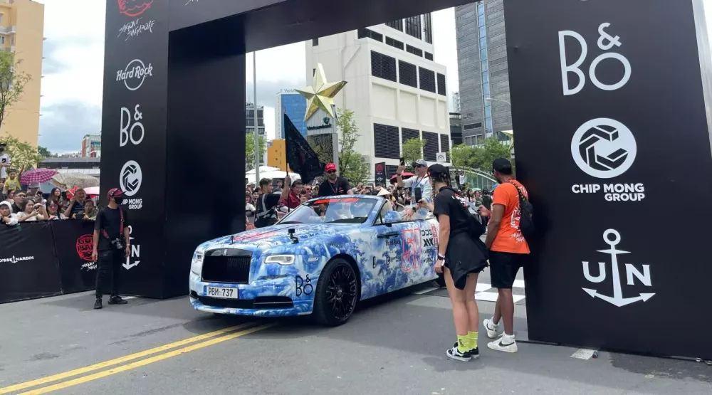 Đây là chiếc xe có bộ áo ấn tượng nhất tại Gumball 3000 2024- Ảnh 5.