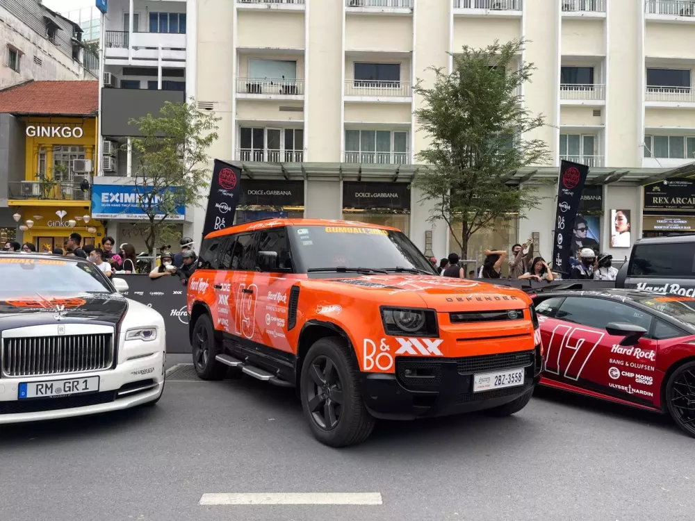 Những chiếc siêu xe của nước bạn Campuchia tham dự Gumball 3000 2024- Ảnh 7.