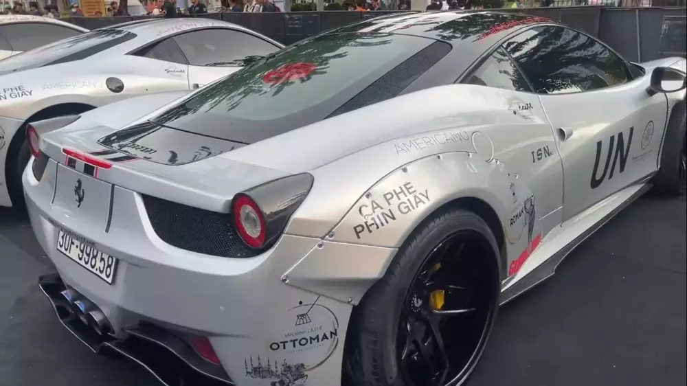 Cận cảnh Ferrari 458 Italia độ Liberty Walk sau nhiều năm ở ẩn trên Tây Nguyên- Ảnh 6.