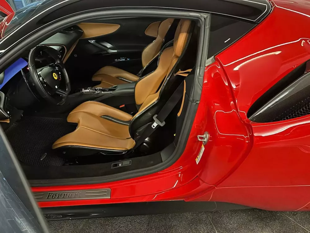 Hóa ra chiếc Ferrari SF90 Stradale mới mua bán trên thị trường là của chồng cũ ca sĩ Lệ Quyên- Ảnh 3.