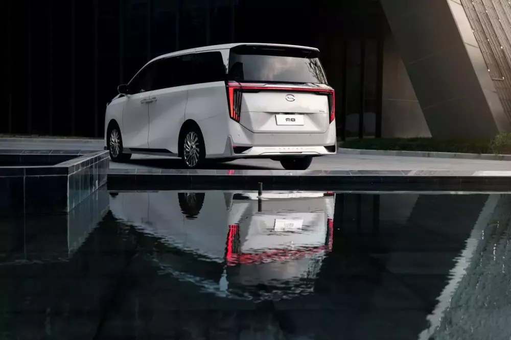 Đánh giá GAC M8: Một phiên bản Toyota Alphard giá rẻ hơn- Ảnh 4.