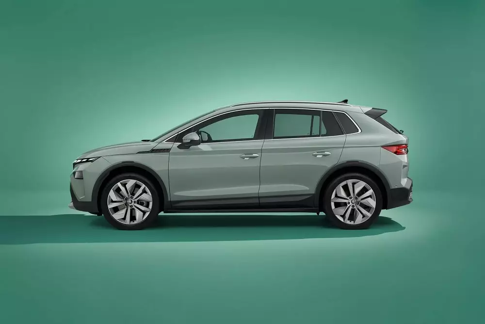 Skoda Elroq có kích thước lớn hơn Karoq