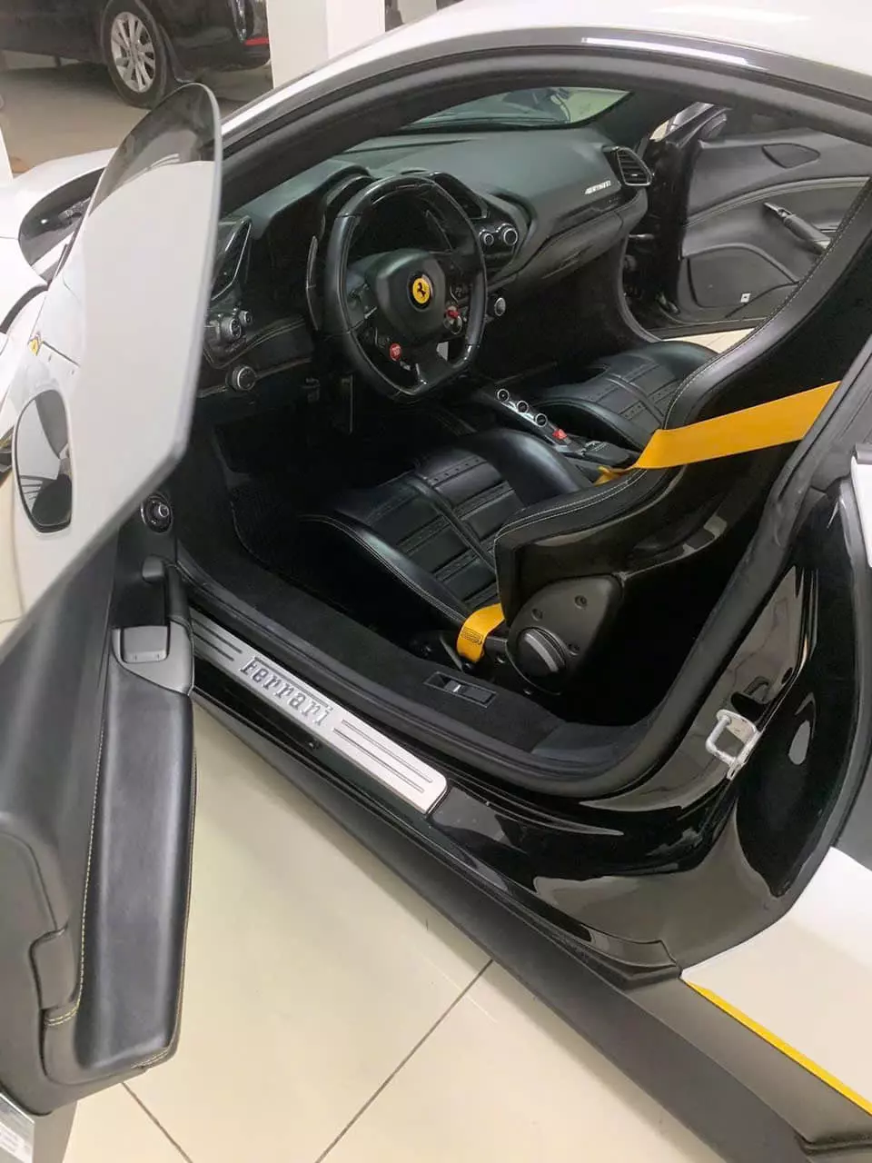 Ferrari 488 GTB độ Liberty Walk bất ngờ được chủ nhân rao bán chỉ sau 1 tuần đăng kiểm thành công- Ảnh 6.