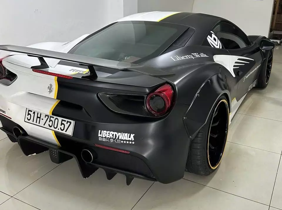 Ferrari 488 GTB độ Liberty Walk bất ngờ được chủ nhân rao bán chỉ sau 1 tuần đăng kiểm thành công- Ảnh 3.