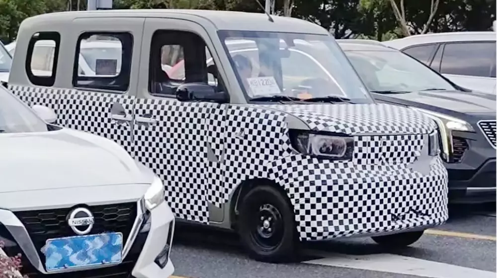 Đây nhiều khả năng là phiên bản Plu của xe điện Wuling Hongguang Mini EV đang chật vật tìm khách ở Việt Nam- Ảnh 1.