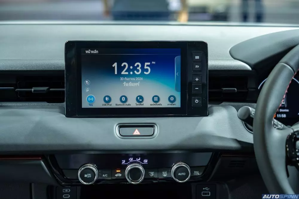 Màn hình thông tin giải trí của Honda HR-V 2025 vẫn có kích thước 8 inch nhưng hỗ trợ kết nối Apple CarPlay/Android Auto không dây