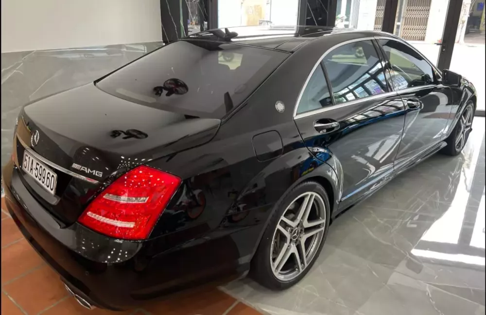 Không thể tin được tại Việt Nam còn 1 xe Mercedes-Benz S65 AMG 2010 có độ mới, tùy chọn độc đáo đến vậy- Ảnh 1.