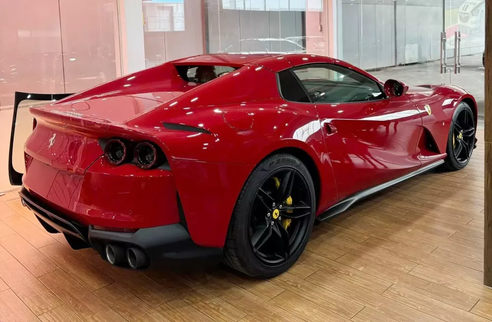 Cận cảnh Ferrari 812 GTS của người đàn ông sở hữu nhiều xe nhất Asean: 1 chiếc Ferrari V12 mui trần duy nhất Việt Nam- Ảnh 2.