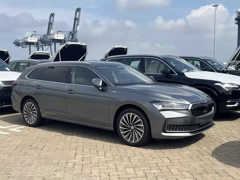 Skoda Superb lần đầu tiên đặt chân đến Việt Nam, ra mắt trong tháng 10 này