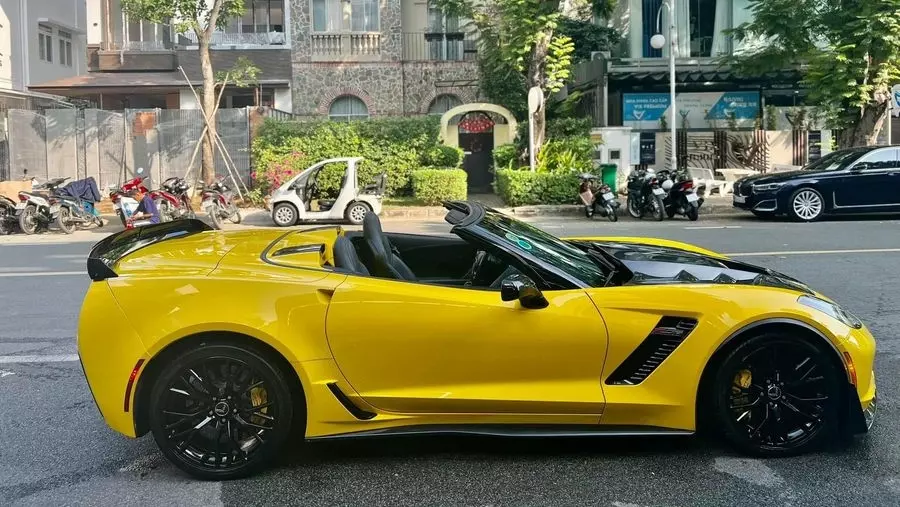 Xuống đời, người chơi xe ở Cần Thơ tậu Chevrolet Corvette nhưng là bản C7 Z06 Convertible mạnh đến 650hp- Ảnh 3.