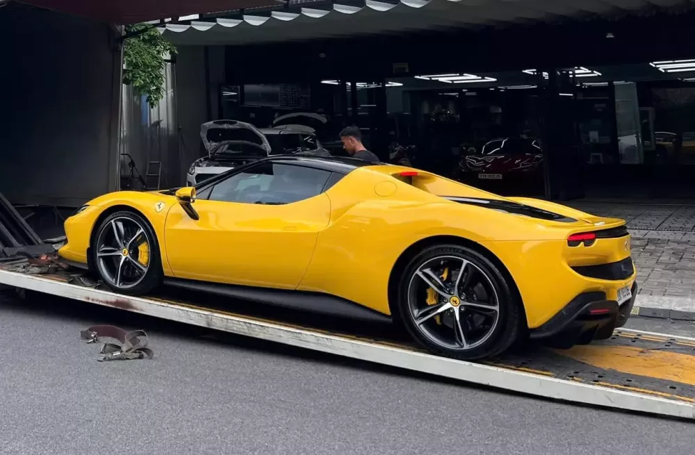 Siêu xe Ferrari 296 GTB lướt đầu tiên ở Việt Nam đã có chủ nhân sau gần 1 năm rao bán- Ảnh 3.