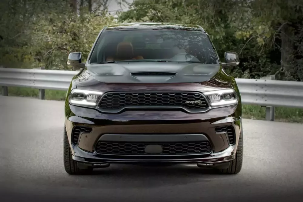 Dodge Durango SRT Hellcat Brass Monkey sở hữu c&ocirc;ng suất 710 m&atilde; lực với gi&aacute; 2,66 tỷ đồng ra mắt- Ảnh 1.