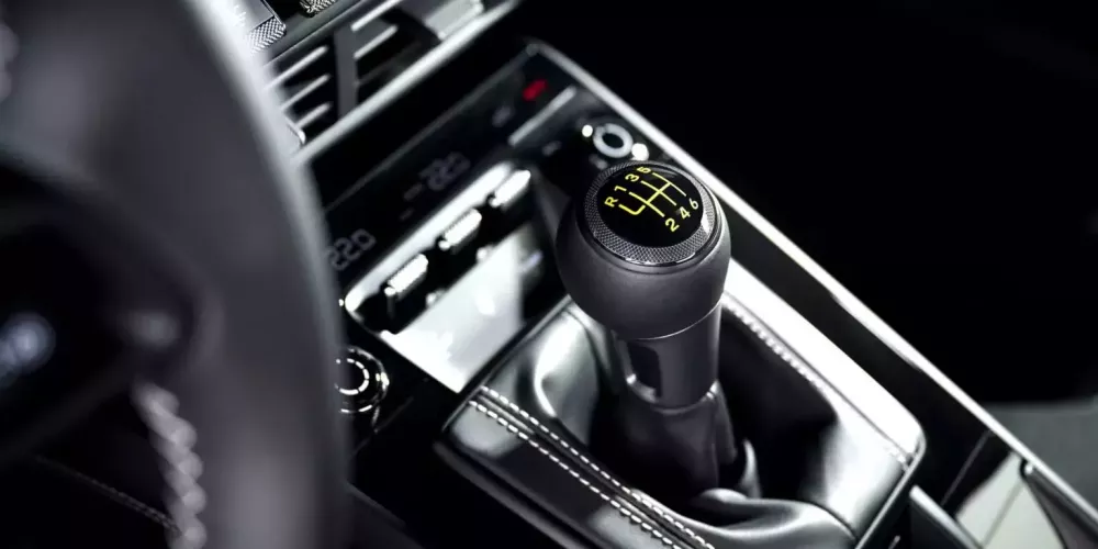 Porsche 911 GT3 992.2 dự kiến có giá bán từ 15 tỷ đồng tại Việt Nam- Ảnh 10. Porsche 911 GT3 992.2 dự kiến có giá bán từ 15 tỷ đồng tại Việt Nam- Ảnh 10.