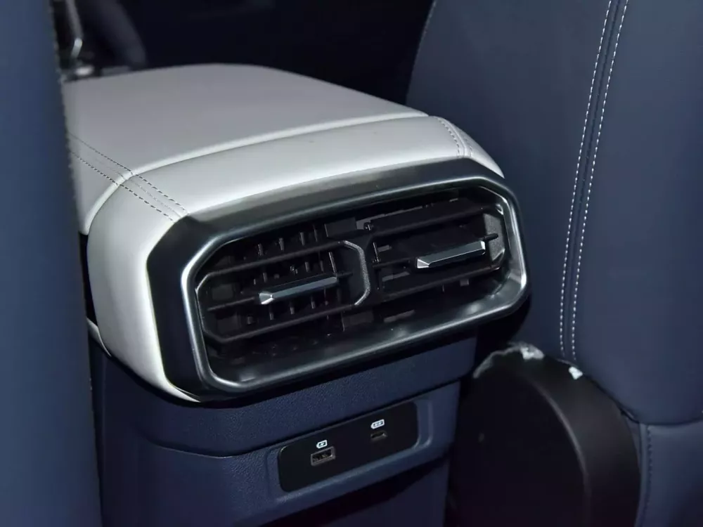 Phi&ecirc;n bản Jetour Shanhai T2 AWD ra mắt dưới dạng SUV PHEV với chế độ l&aacute;i X th&ocirc;ng minh- Ảnh 8.