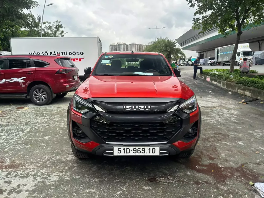 Isuzu D-Max 2024 xuất hiện trước giờ G triển lãm Vietnam Motor Show 2024- Ảnh 1.