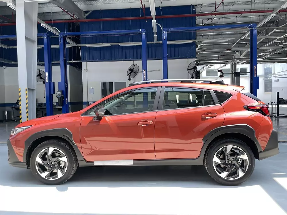Subaru Crosstrek c&oacute; k&iacute;ch thước ngang ngửa Toyota Corolla Cross