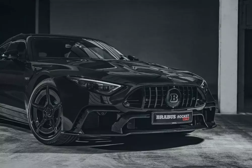 Brabus tung ra chiếc xe Mercedes-AMG SL độ công suất gần 1.000 mã lực, giá hơn 1 triệu đô la- Ảnh 14.