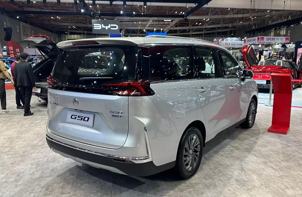 MG G50 nhìn từ phía sau
