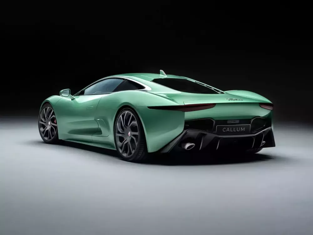 Cận cảnh Jaguar C-X75 thứ 2 được sửa đổi để trở thành siêu xe hợp pháp lưu thông trên đường phố- Ảnh 2.