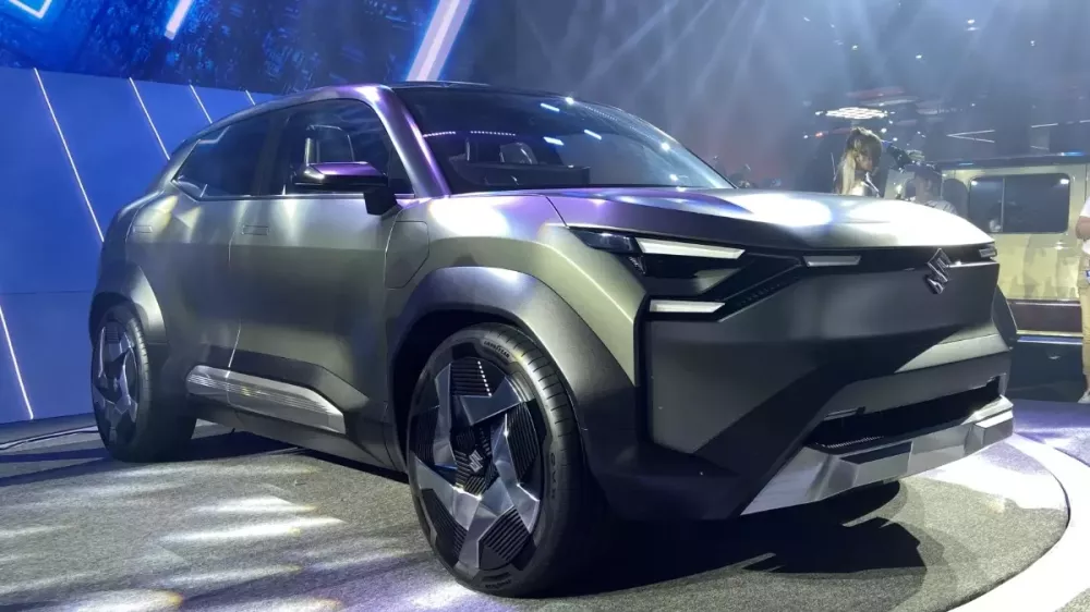 Suzuki eVX Concept có thể chạy 550 km sau một lần sạc đầy pin.
