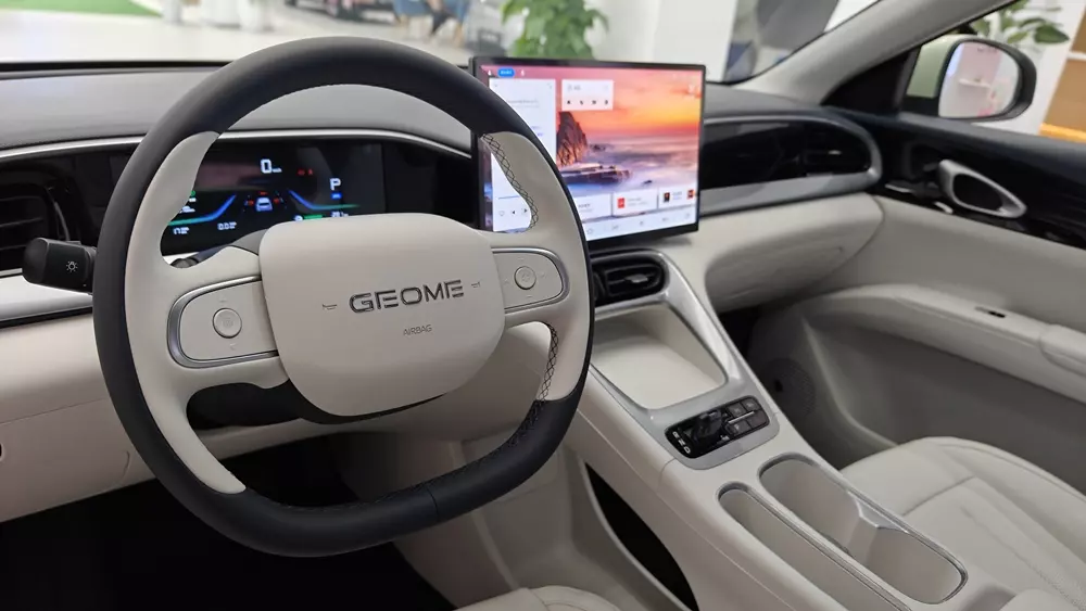 Đ&aacute;nh gi&aacute; Geely Geome Xingyuan: Định nghĩa lại sự cạnh tranh với BYD Seagull v&agrave; Wuling Bingo mới ra mắt Việt Nam- Ảnh 8.