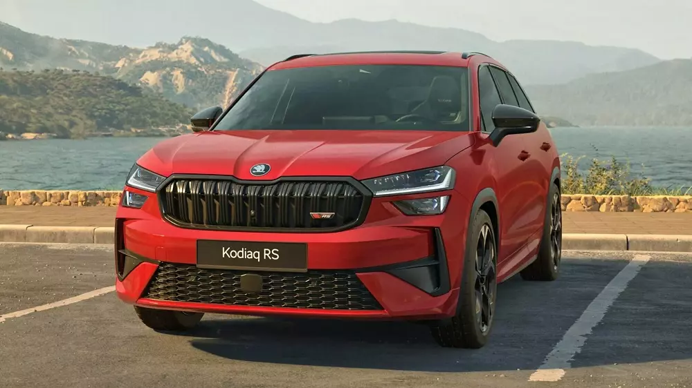 Skoda Kodiaq RS 2025 có nhiều chi tiết ngoại thất màu đen