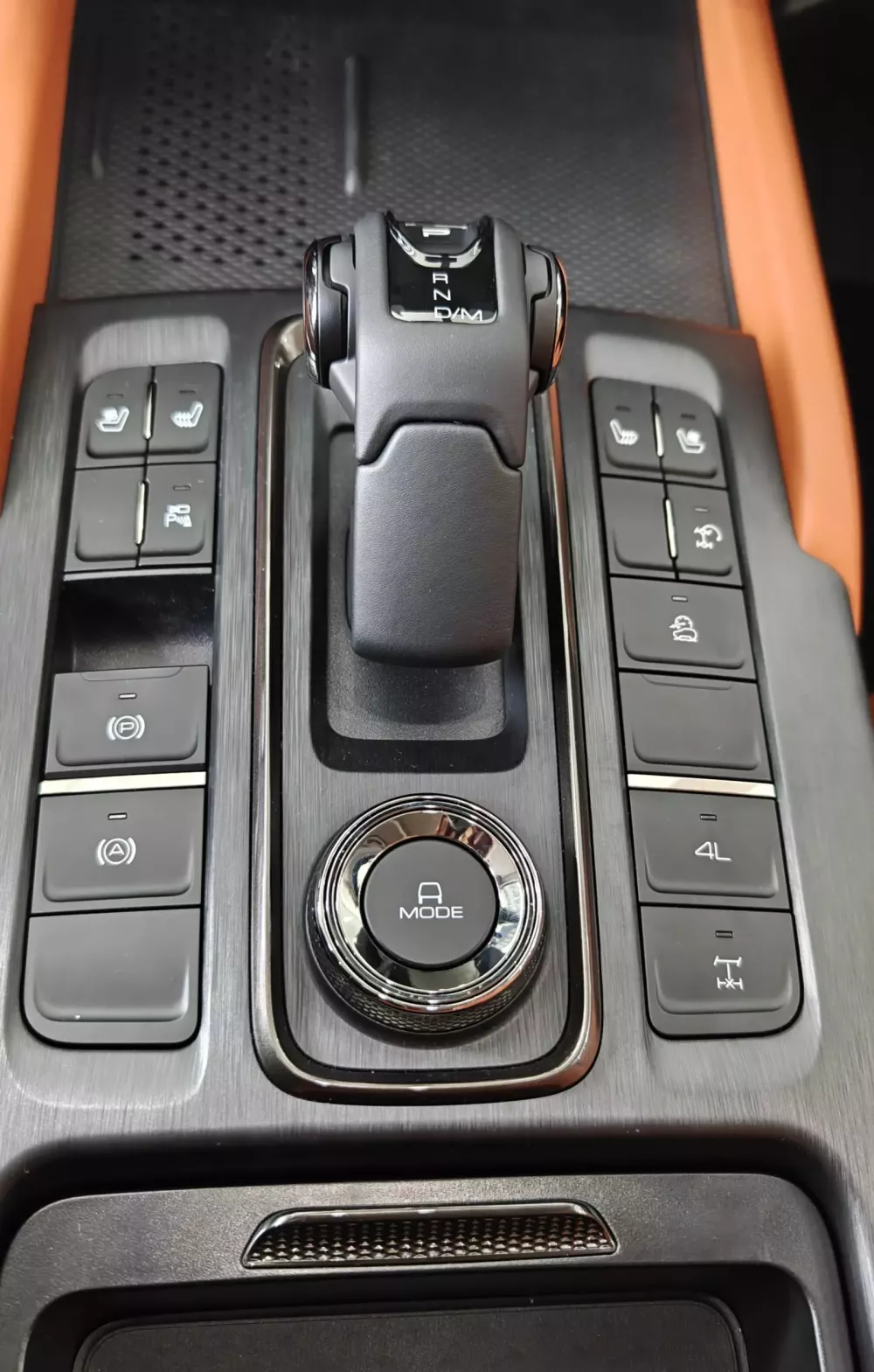 Trải nghiệm nhanh GWM Haval H9: kết hợp sự thoải m&aacute;i trong th&agrave;nh phố với sức mạnh off-road v&agrave; n&acirc;ng cấp c&ocirc;ng nghệ- Ảnh 11.