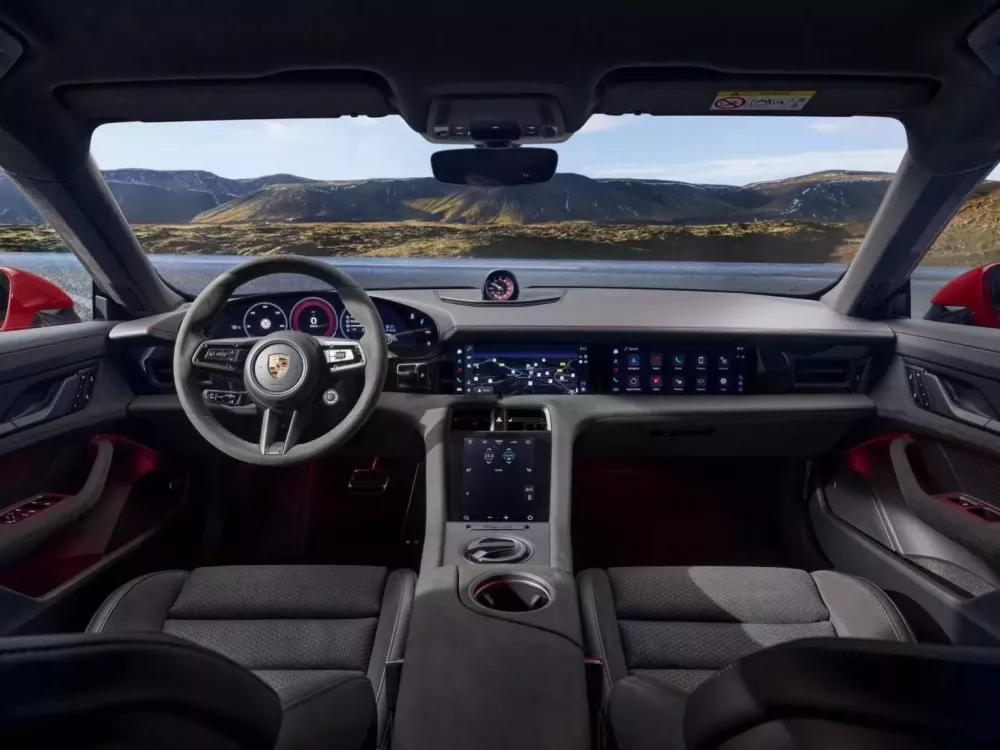 Porsche ra mắt Taycan GTS 2025 c&ocirc;ng suất 690 m&atilde; lực c&ugrave;ng với Taycan 4 gi&aacute; cả phải chăng hơn- Ảnh 12.