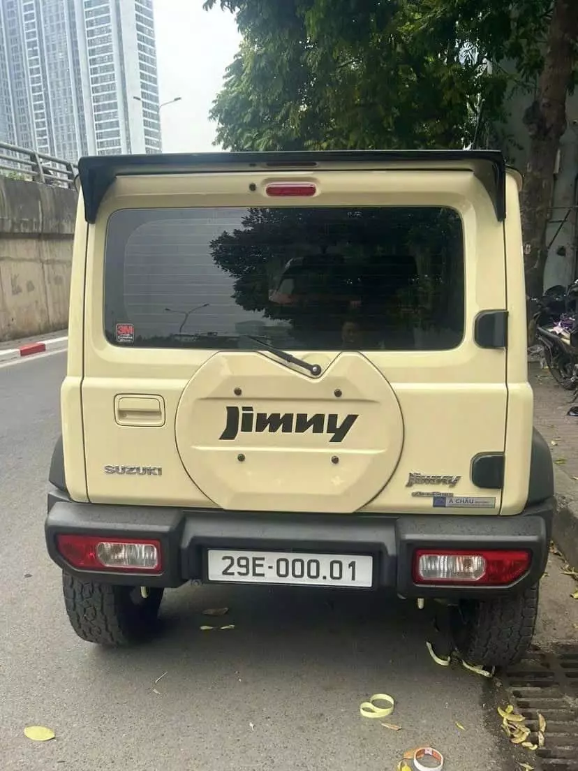 Biển số 29E-000.01 tiếp tục "đổi chủ": Từ Vios sang Porsche 911 giờ lại về Suzuki Jimny- Ảnh 4.