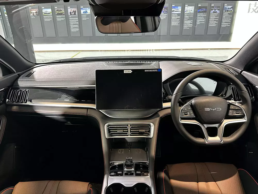 Nội thất của BYD Sealion 6 DM-i tại Th&aacute;i Lan