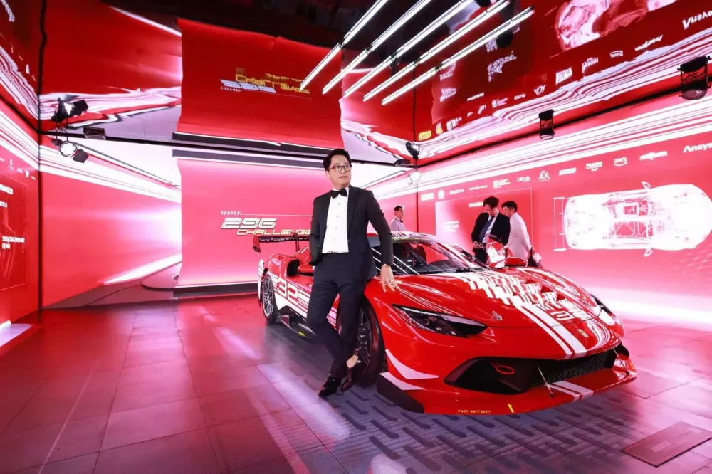 Tham dự sự kiện Universo Ferrari ở Thái Lan, Hoàng Kim Khánh bật mí sẽ mua 1 chiếc xe đặc biệt- Ảnh 2.