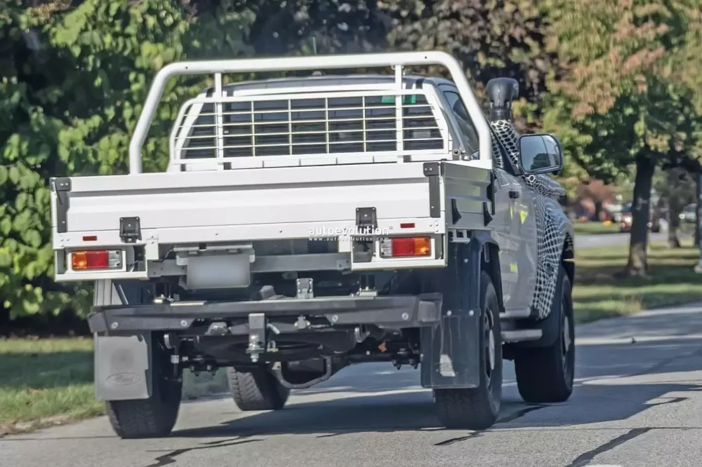 Ford Ranger phiên bản Super Duty sẽ ra mắt vào năm 2026: Sẵn ống thở, thùng hàng, sức kéo 4.5 tấn- Ảnh 8.