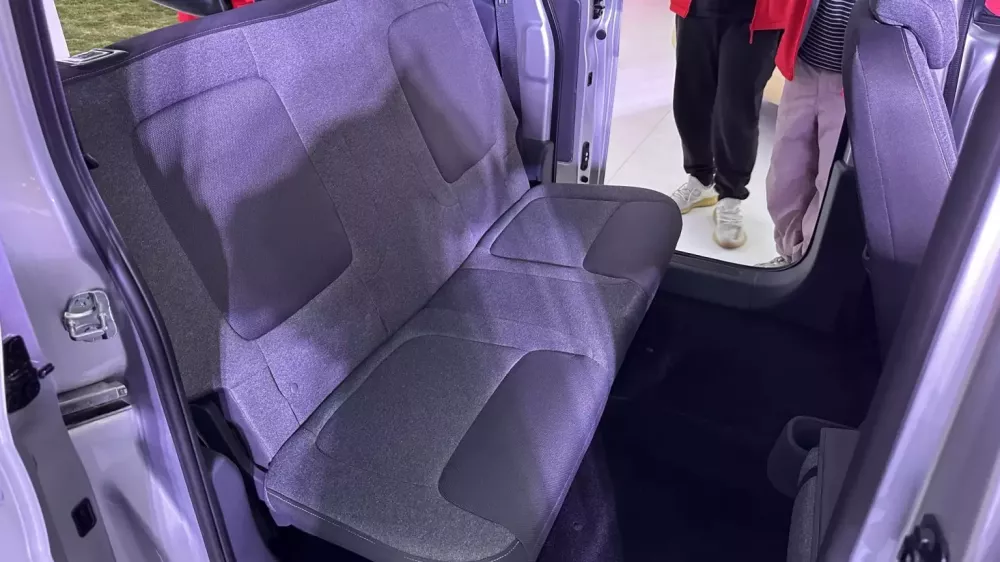 Cận cảnh Wuling Zhiguang EV: Xe Kei c&oacute; tốc độ tối đa ngang xe m&aacute;y, gi&aacute; dự kiến từ 165 triệu đồng- Ảnh 4.