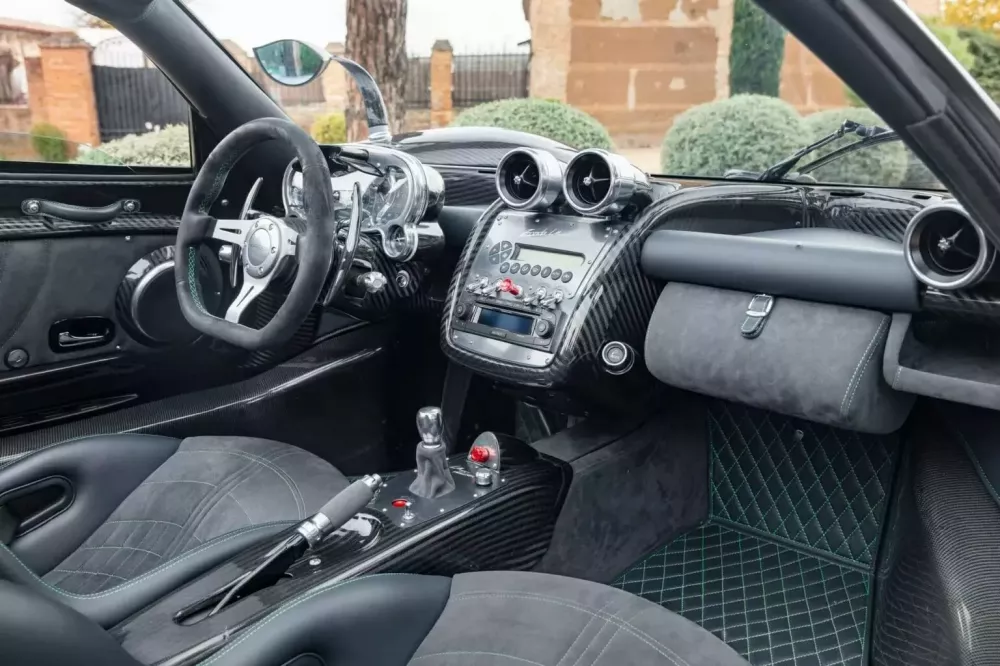Chi tiết Pagani Zonda 760 LM Roadster độc nhất vô nhị, giá có thể hơn 12 triệu đô la- Ảnh 4.