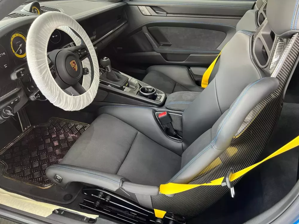 Porsche 911 GT3 992 của nữ đại gia H&agrave; Nội xuất hiện tr&ecirc;n đường phố với biển đẹp- Ảnh 4.