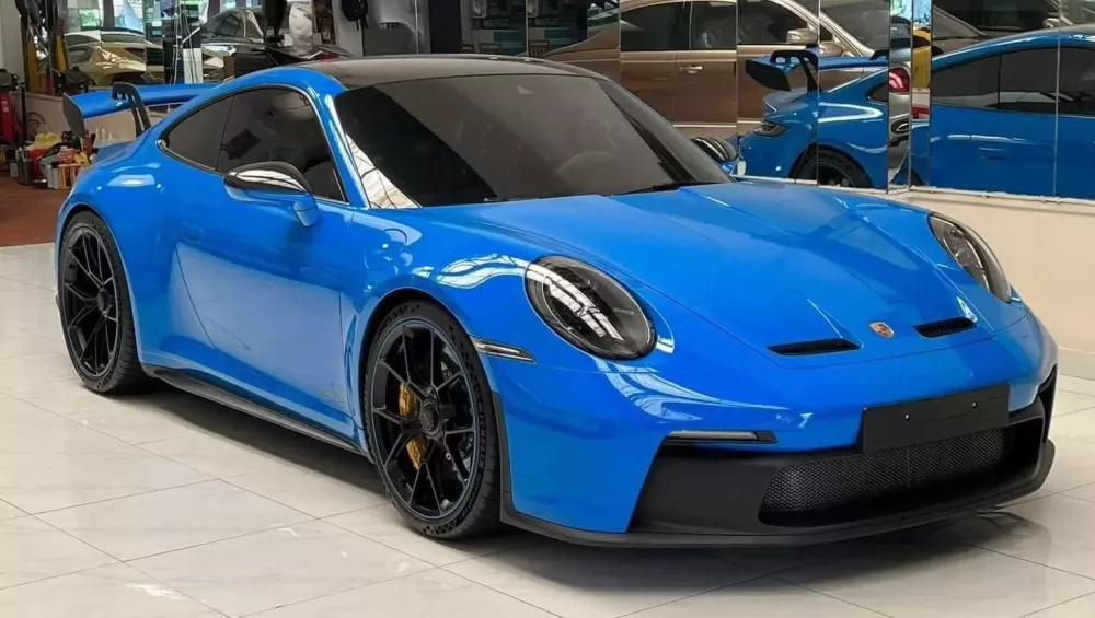 Porsche 911 GT3 992 của nữ đại gia H&agrave; Nội xuất hiện tr&ecirc;n đường phố với biển đẹp- Ảnh 2.