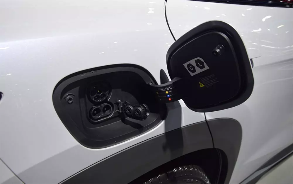 Cổng sạc của BYD Sealion 7 
