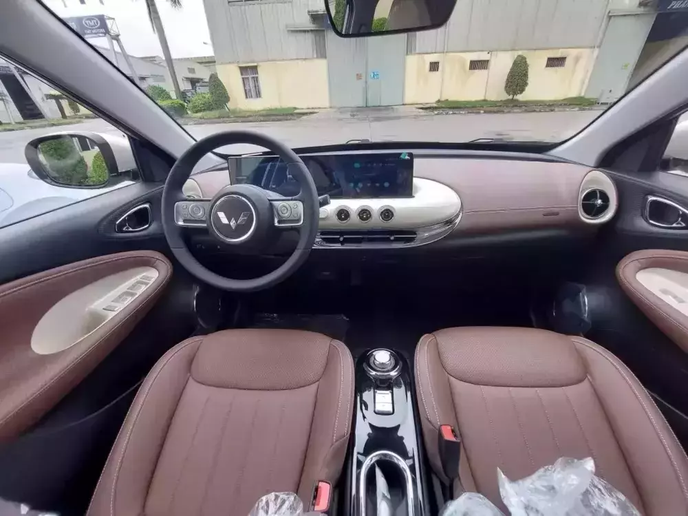 Khoang lái của Wuling Bingo
