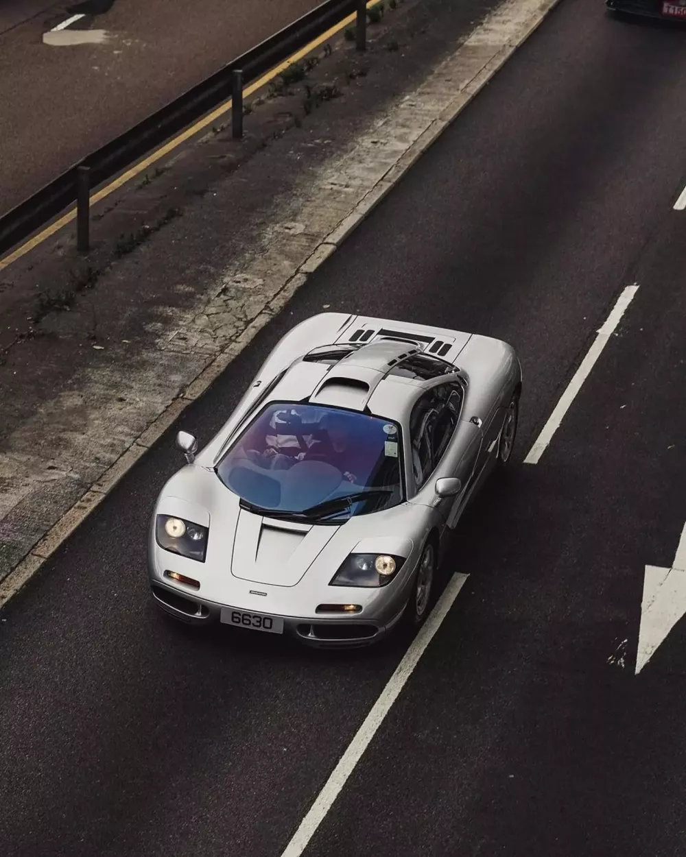 D&agrave;n si&ecirc;u xe dạo phố tại Đ&agrave;i Loan, McLaren F1 chục triệu đ&ocirc; la nổi bật b&ecirc;n cạnh Aston Martin Valkyrie si&ecirc;u hiểm- Ảnh 4.