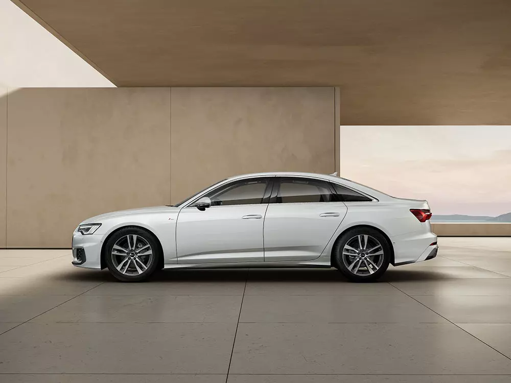 Audi A6 d&ugrave;ng động cơ mild hybrid tiết kiệm xăng.