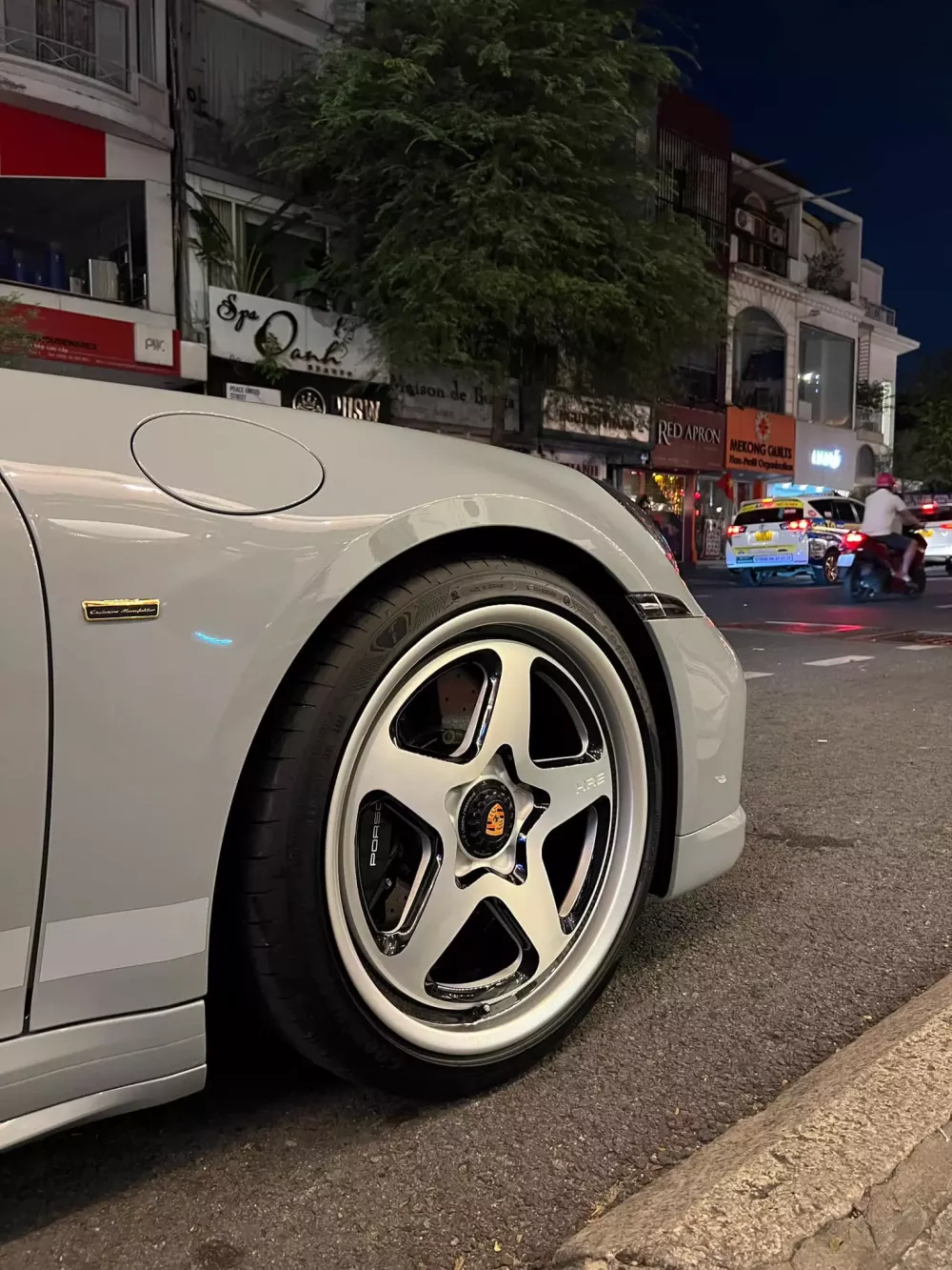 Porsche 911 Sport Classic của Cường "Đô-la" tái xuất với diện mạo gây thích thú- Ảnh 4.