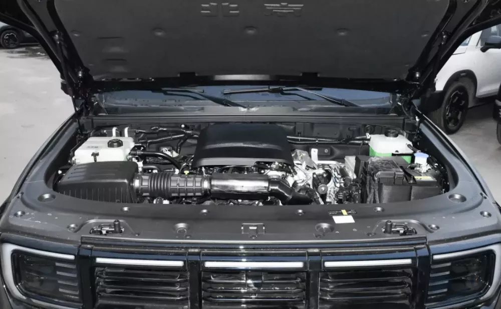 Xe địa hình BAIC BJ40e có phạm vi hoạt động 1.200 km mở bán trước tại "hàng xóm" của Việt Nam- Ảnh 7.