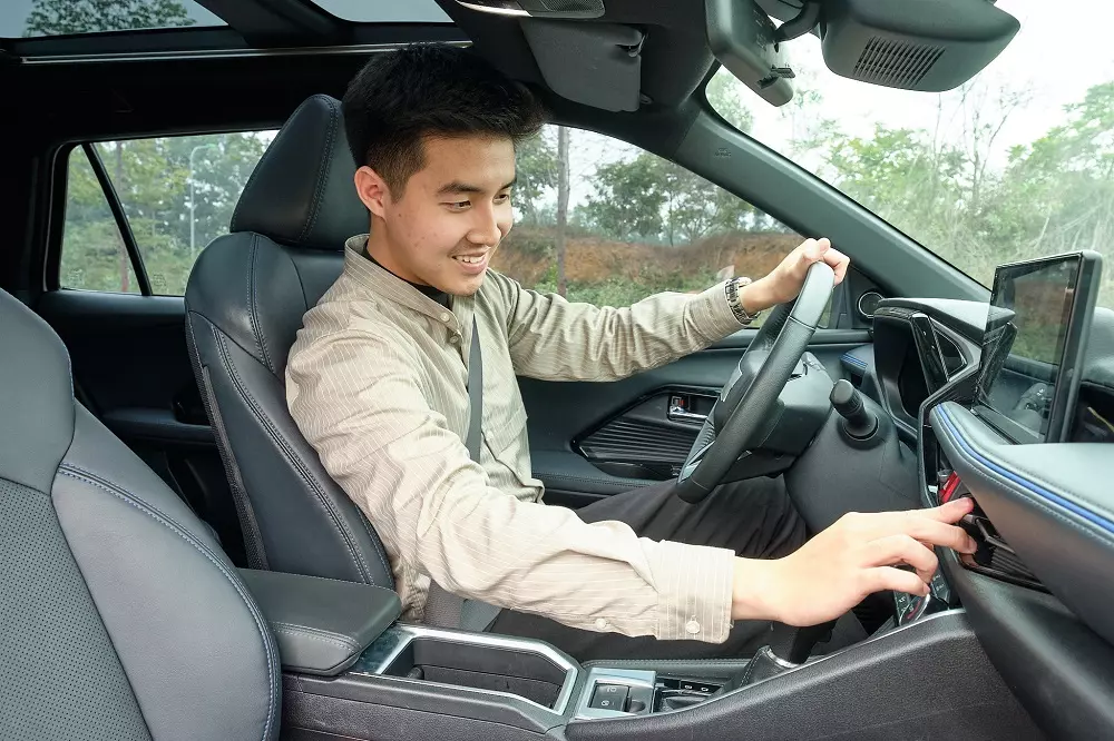 “Mình cảm thấy Toyota Yaris Cross sẽ là lựa chọn ‘tiền ít thịt nhiều’ với những người quan tâm nhiều đến trang bị” - anh Hiển chia sẻ.