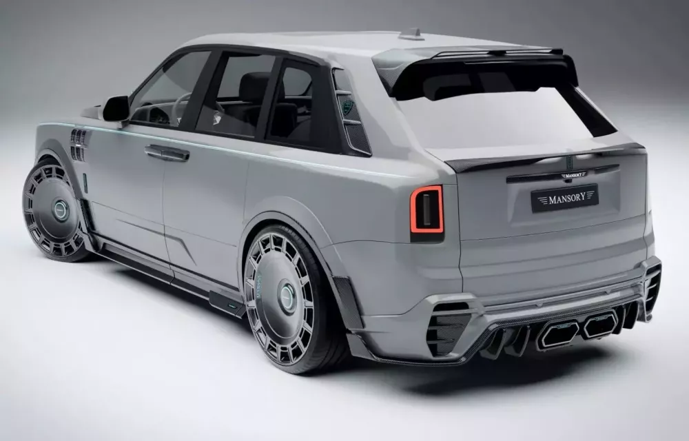 Đây là kết quả khi SUV siêu sang Rolls-Royce Cullinan rơi vào tay Mansory- Ảnh 4.