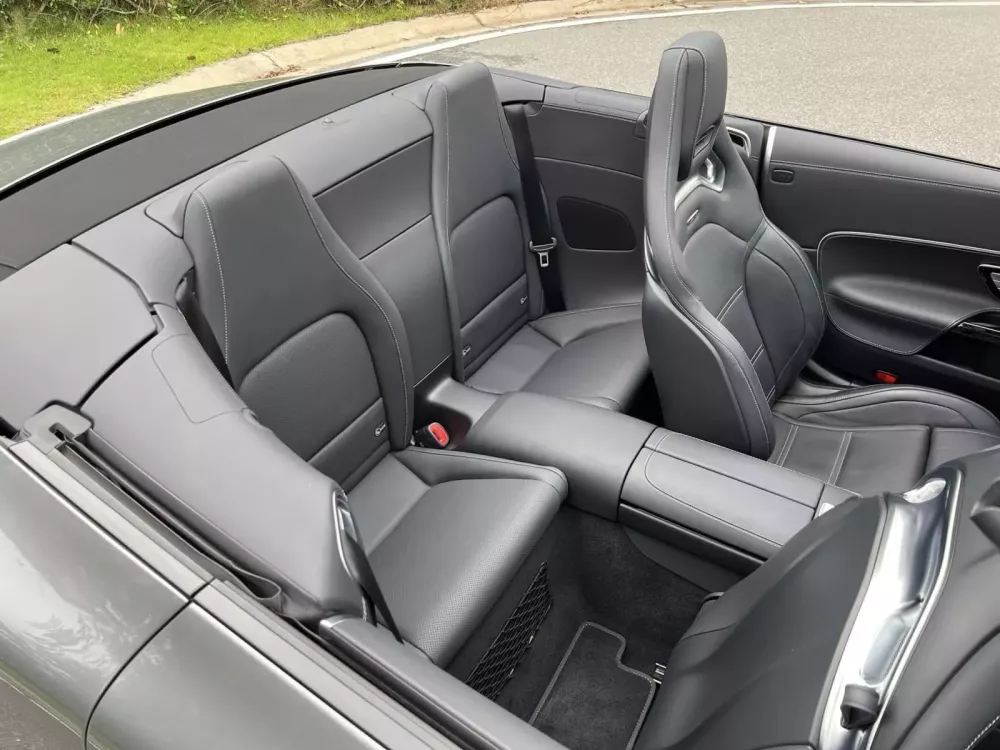 Mercedes-AMG SL43 tìm thấy chủ nhân mới sau 1 năm rao bán- Ảnh 9.