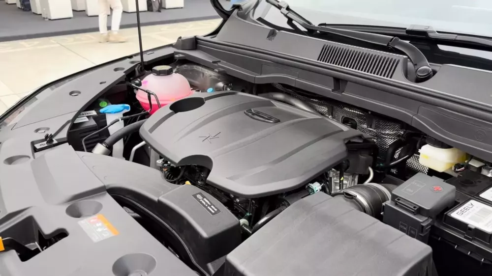Geely Coolray d&ugrave;ng động cơ xăng 4 xi-lanh mới, thay cho loại 3 xi-lanh cũ