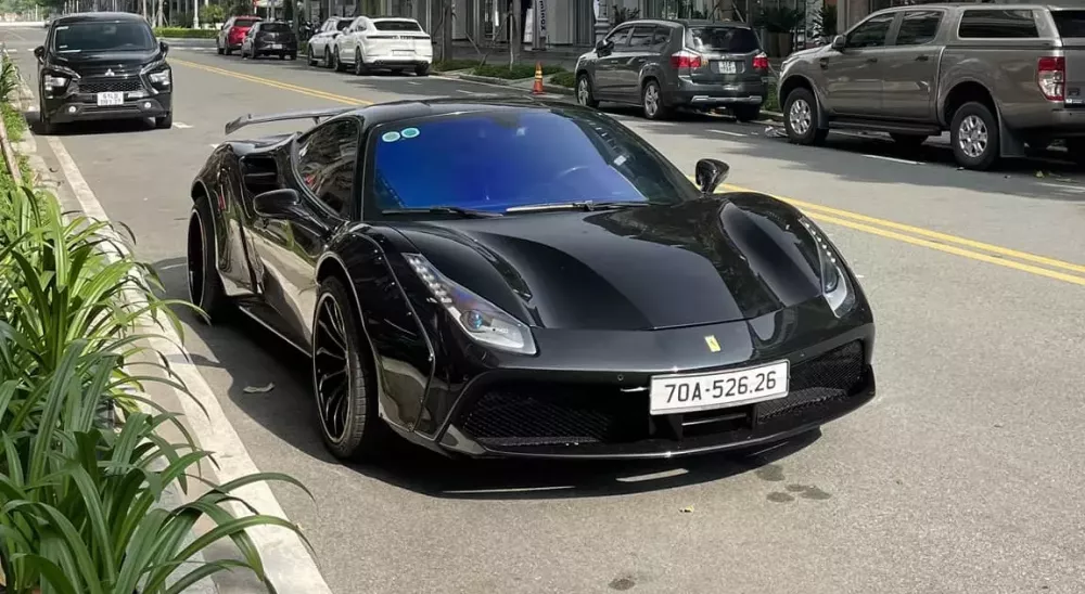 Si&ecirc;u xe Ferrari 488 GTB độ Liberty Walk giờ ra sao?- Ảnh 2.