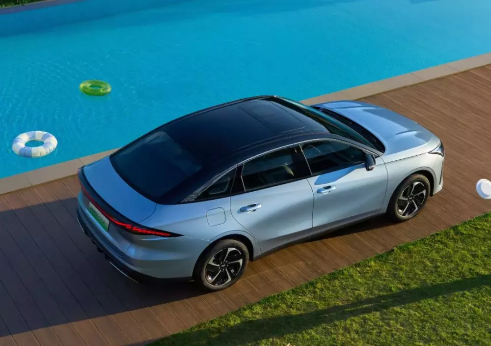 Hình ảnh chính thức của xe sedan Geely Galaxy L6 EM-i PHEV được tiết lộ- Ảnh 2.