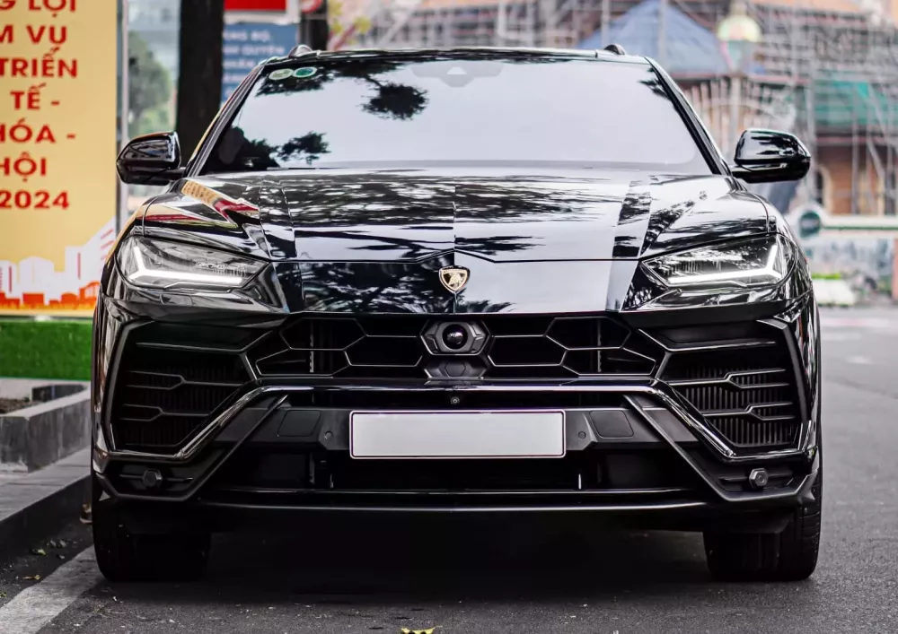 Cận cảnh si&ecirc;u SUV Lamborghini Urus c&oacute; gi&aacute; chỉ hơn 12 tỷ đồng- Ảnh 1.